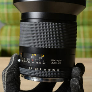 Contax 645 + Contax 645 35mm f3.5廣角鏡頭 + Tele-Xenar 150 mm f4.5 + 配件